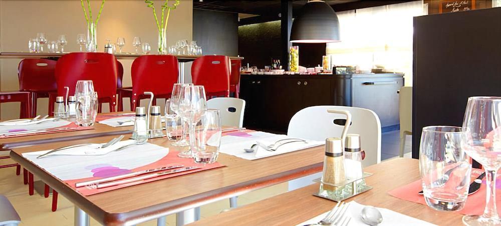 Kyriad Direct Marseille Ouest - مارتيج المظهر الخارجي الصورة