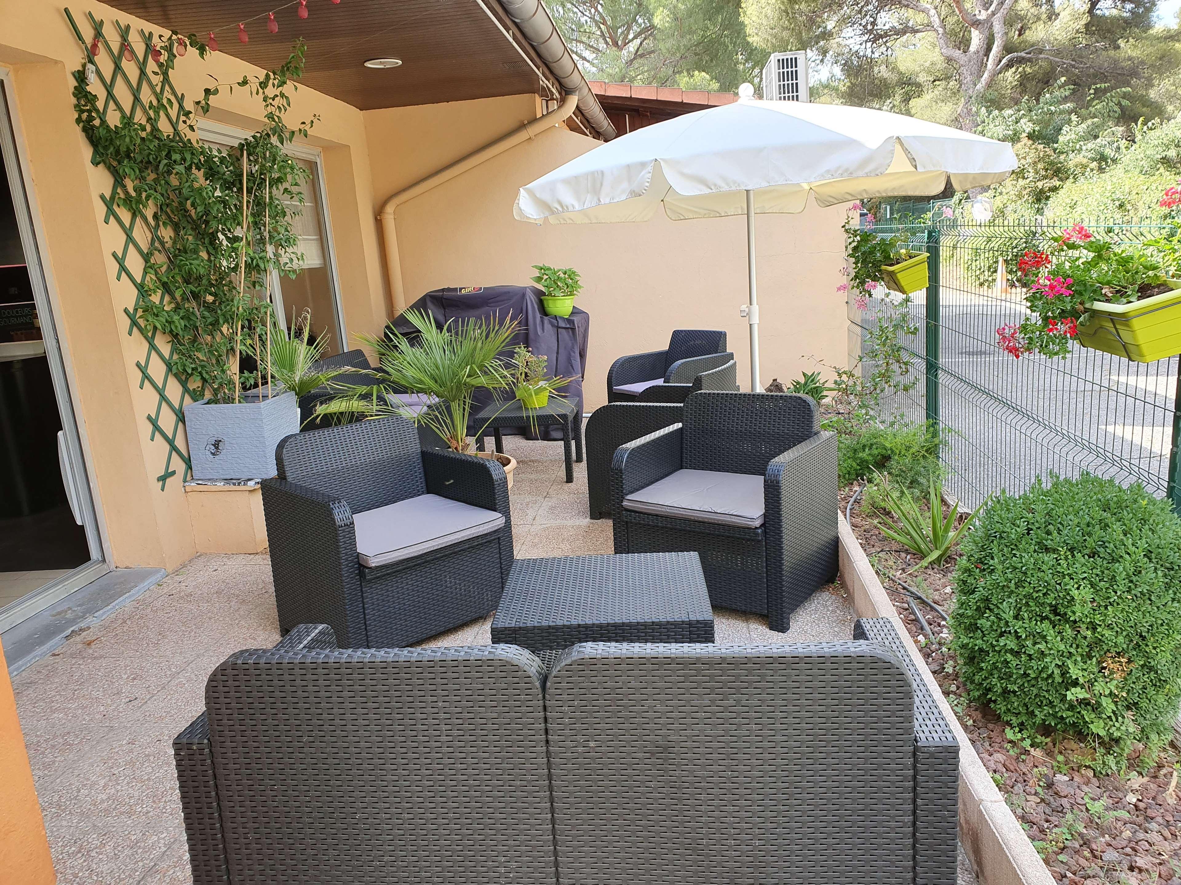 Kyriad Direct Marseille Ouest - مارتيج المظهر الخارجي الصورة