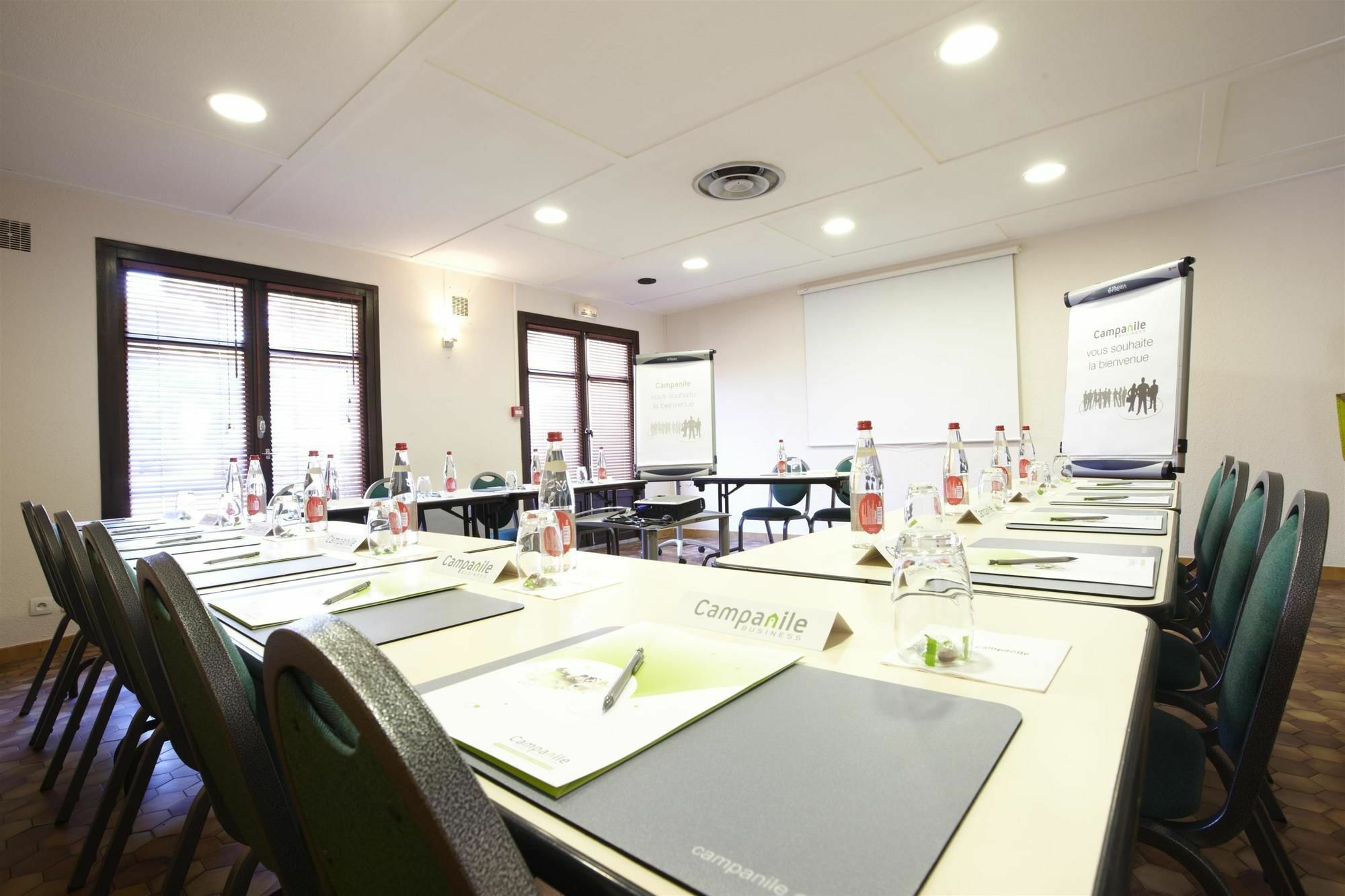 Kyriad Direct Marseille Ouest - مارتيج المظهر الخارجي الصورة
